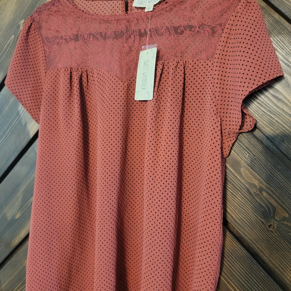 Sweet Wanderer Polka dot Rust & Black Top